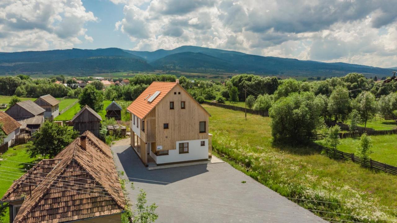 Pensiunea Agroturistica Lukacs Panzio Suseni  Exterior photo